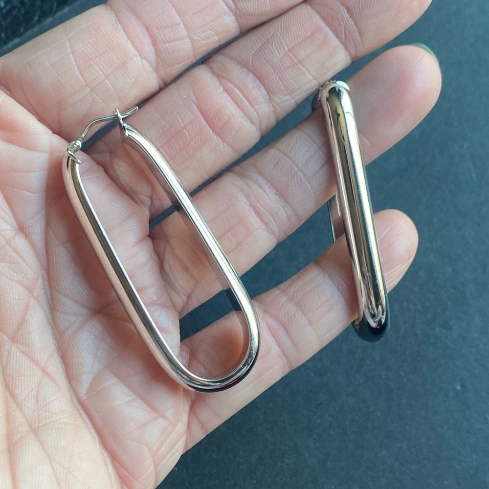 ⚠️ Bronze Milor Italy silver toned hoop earrings with hoop wire back closure